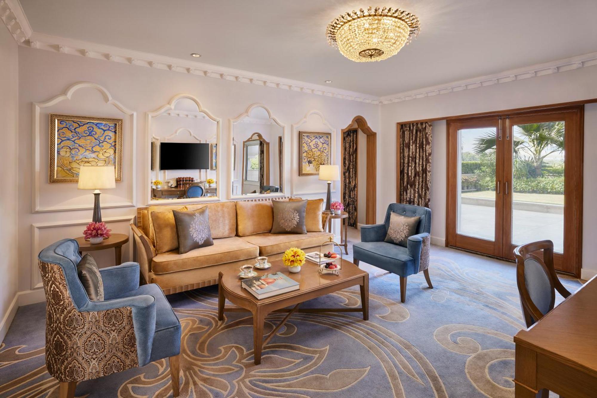 Taj Palace, Neu-Delhi Exterior foto A living room at the Taj Mahal Palace